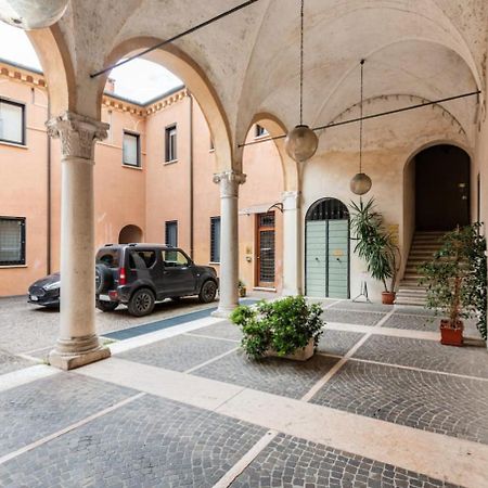 Apartament Residenza Palazzo Petrozzani Mantua Zewnętrze zdjęcie