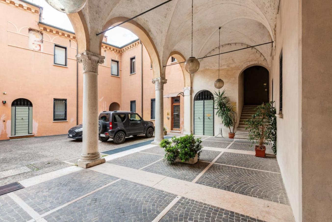 Apartament Residenza Palazzo Petrozzani Mantua Zewnętrze zdjęcie